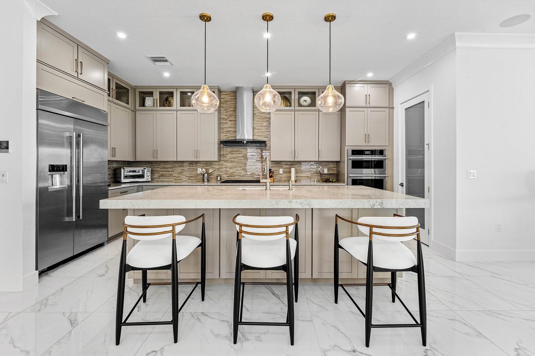 На продажу: $1,549,000 (4 спален, 3 ванн, 2677 Квадратных фут)