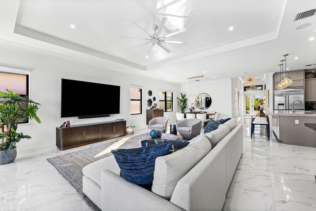 На продажу: $1,549,000 (4 спален, 3 ванн, 2677 Квадратных фут)