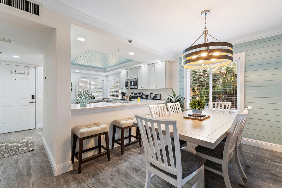 Под контрактом: $3,200 (2 спален, 2 ванн, 1250 Квадратных фут)