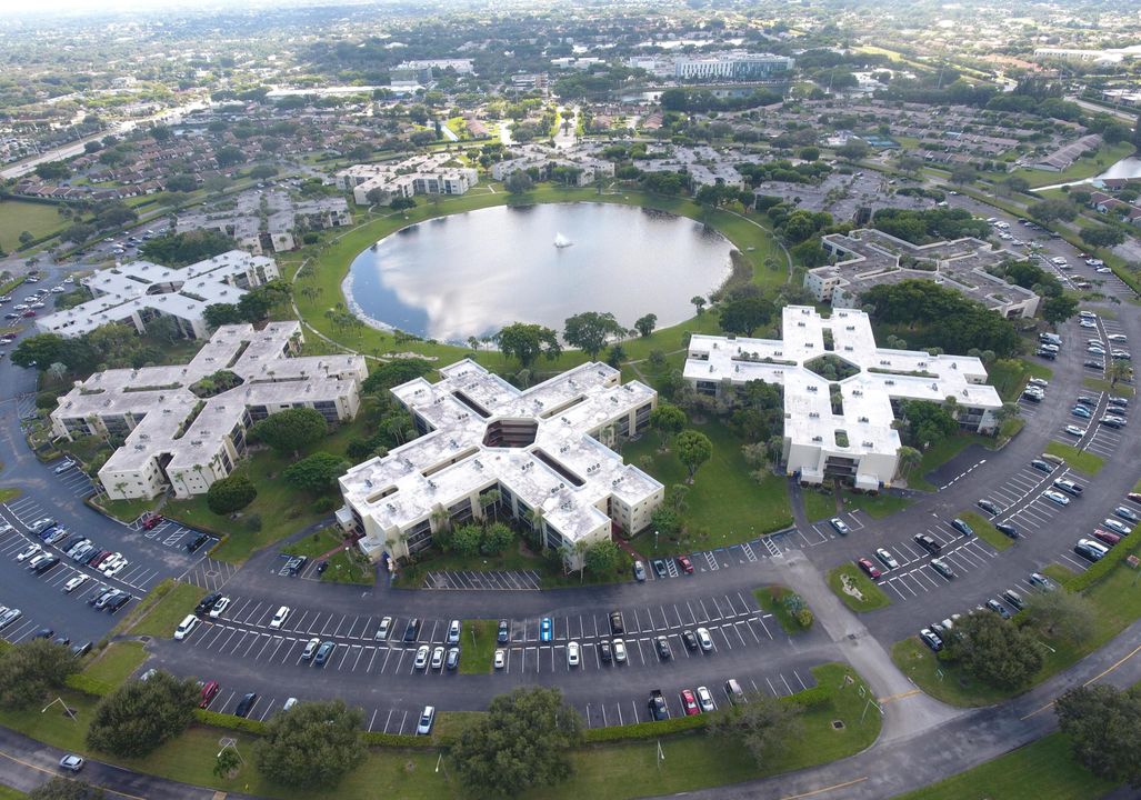 Activo con contrato: $234,900 (3 camas, 2 baños, 1024 Pies cuadrados)