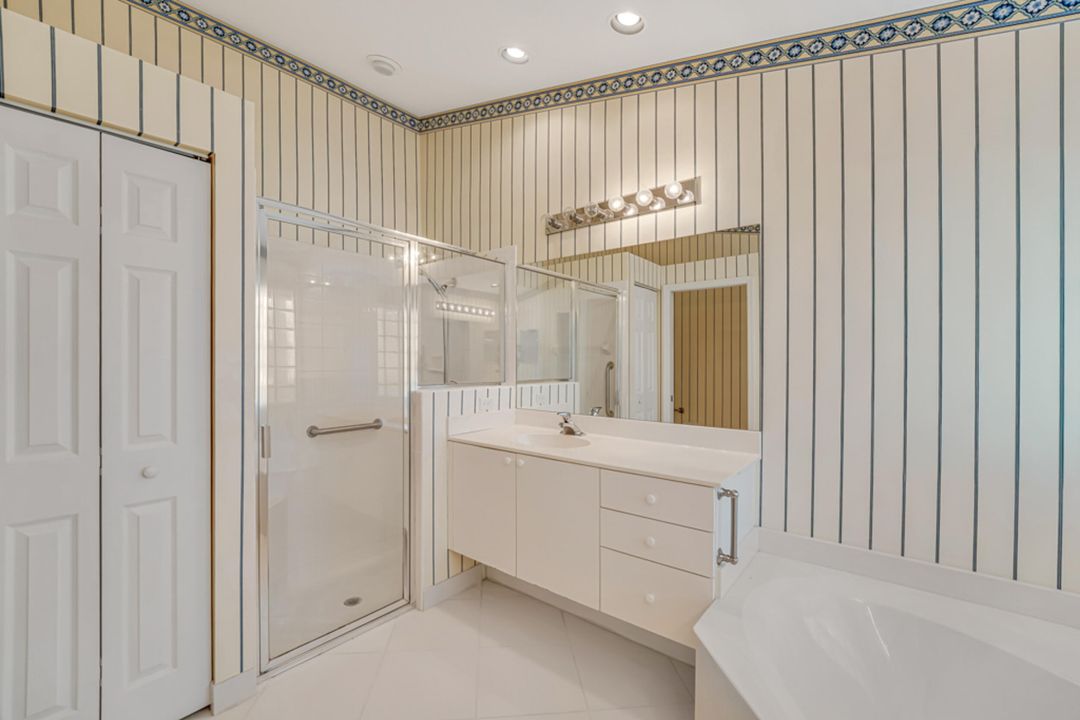 Active With Contract: $360,000 (2 beds, 2 baths, 1722 Square Feet)