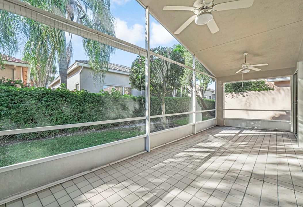 Active With Contract: $360,000 (2 beds, 2 baths, 1722 Square Feet)