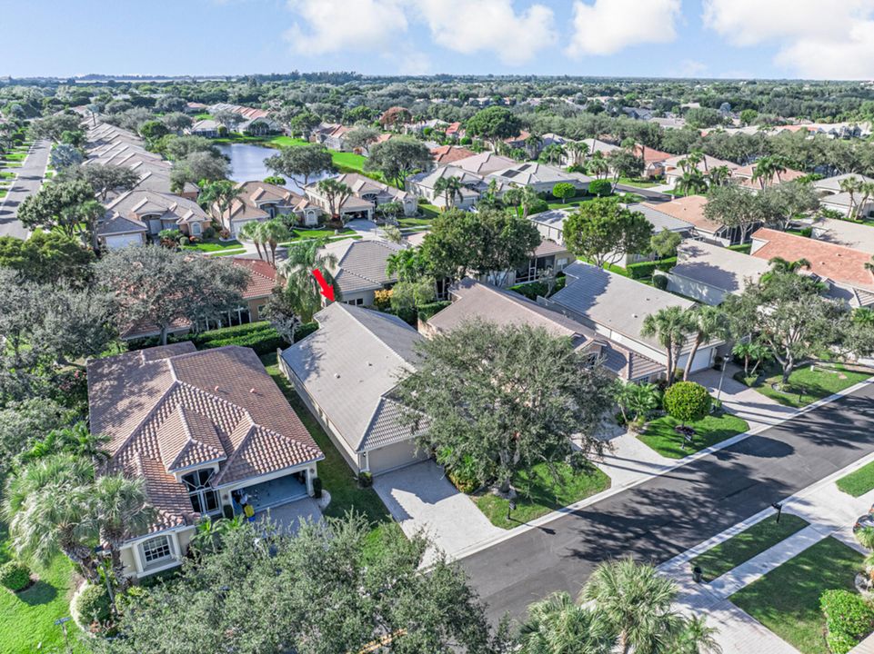 Active With Contract: $360,000 (2 beds, 2 baths, 1722 Square Feet)