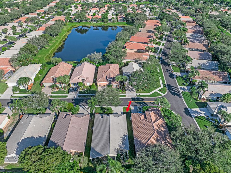 Active With Contract: $360,000 (2 beds, 2 baths, 1722 Square Feet)