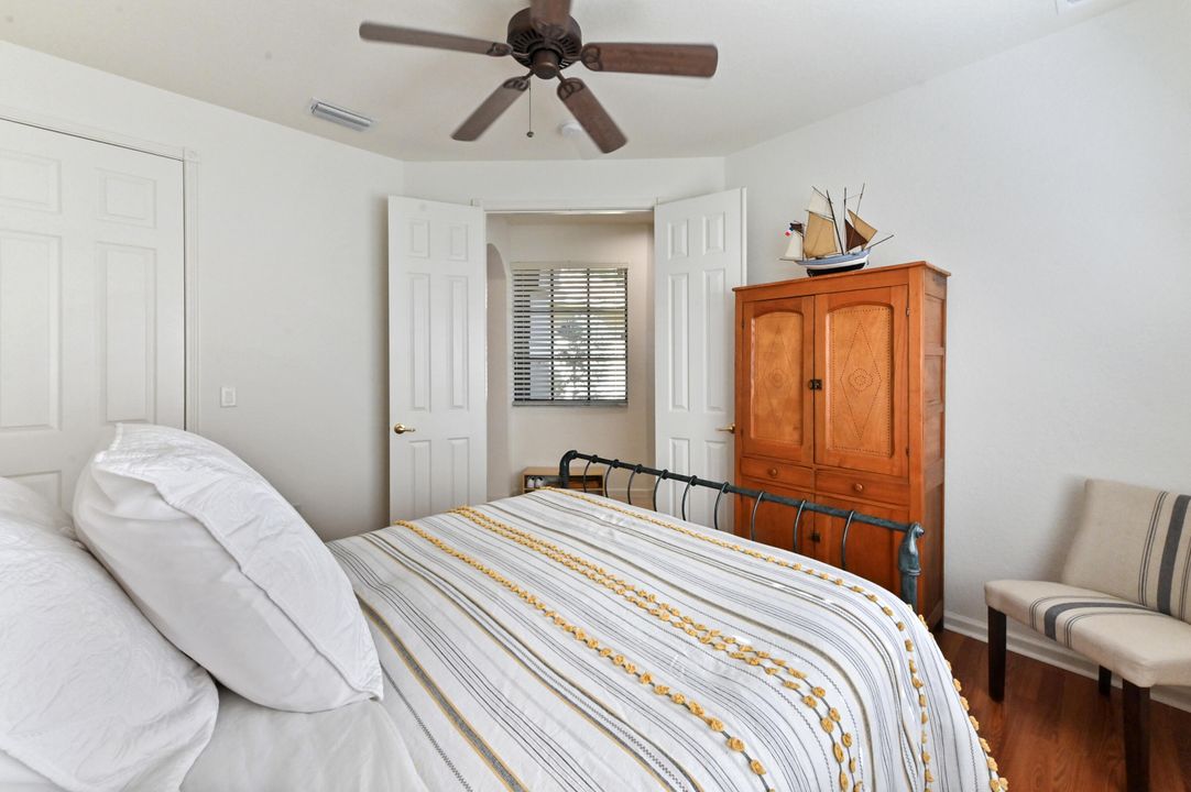 待售: $720,000 (3 贝兹, 2 浴室, 2616 平方英尺)