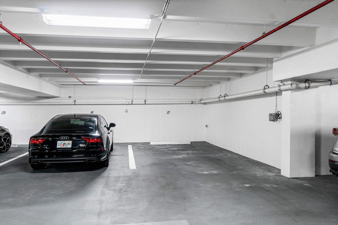 For Sale: $1,500,000 (2 beds, 2 baths, 1400 Square Feet)