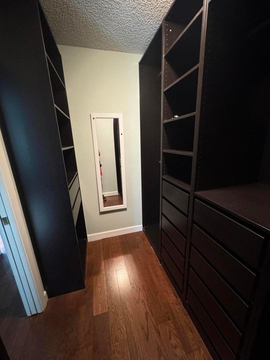 For Sale: $589,450 (3 beds, 2 baths, 2041 Square Feet)