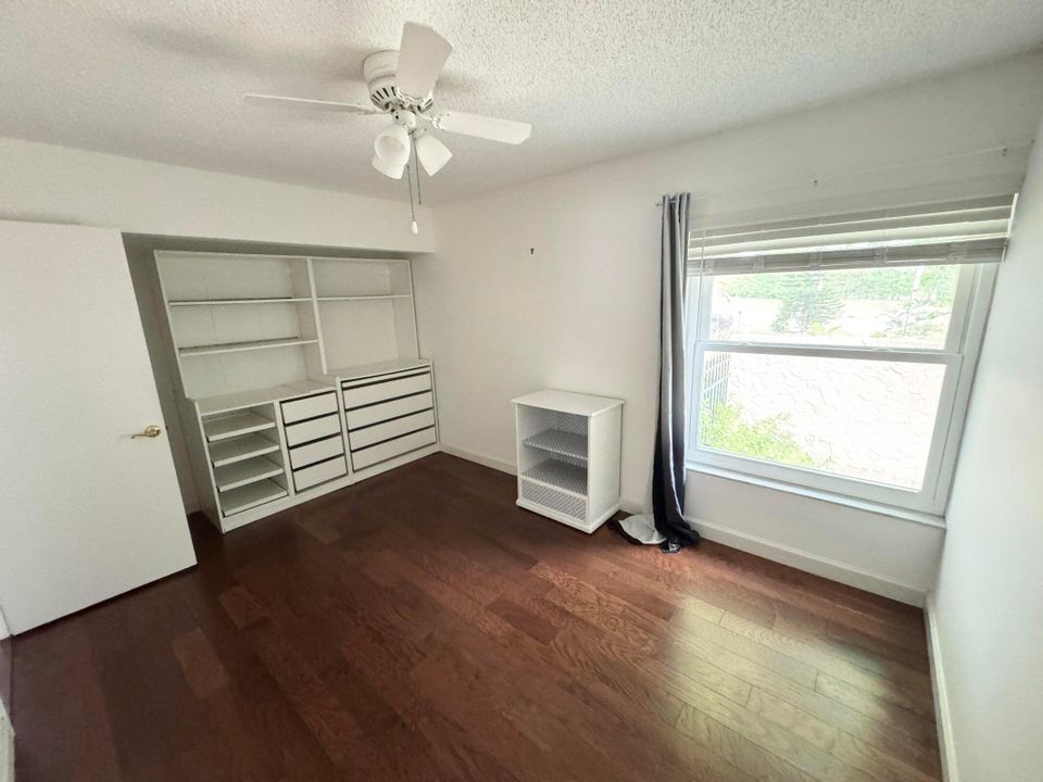 For Sale: $589,450 (3 beds, 2 baths, 2041 Square Feet)