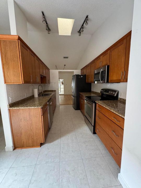 For Sale: $589,450 (3 beds, 2 baths, 2041 Square Feet)