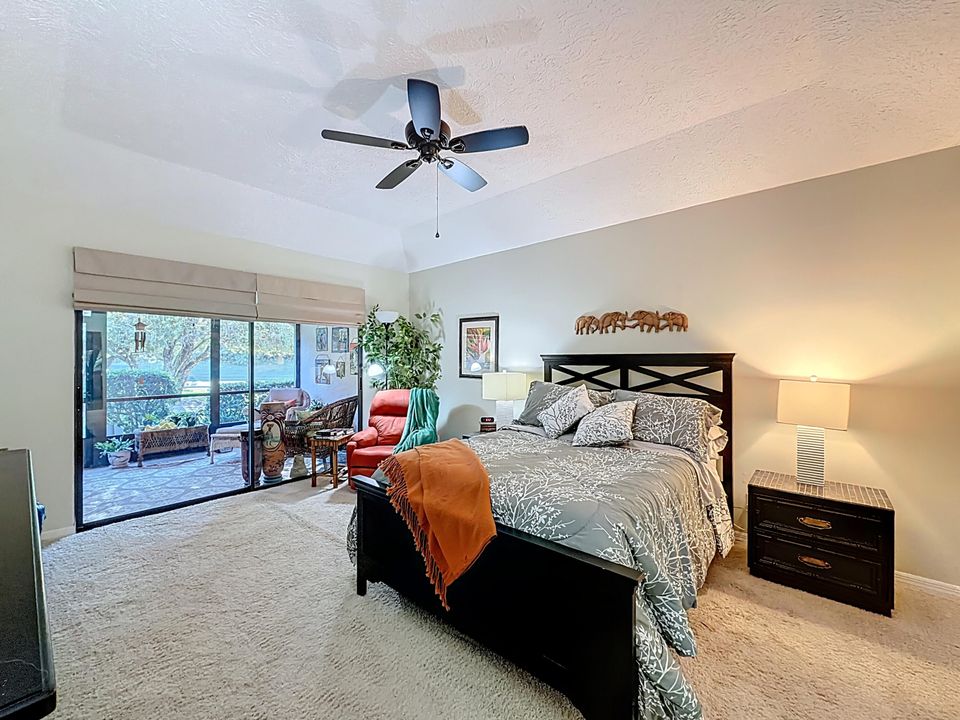 На продажу: $325,000 (2 спален, 2 ванн, 1309 Квадратных фут)