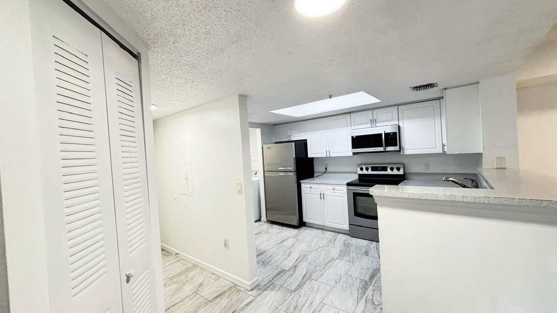 En Renta: $2,700 (2 camas, 2 baños, 1357 Pies cuadrados)