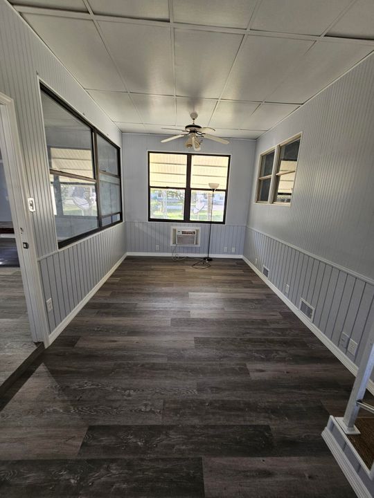 For Sale: $165,000 (2 beds, 2 baths, 768 Square Feet)