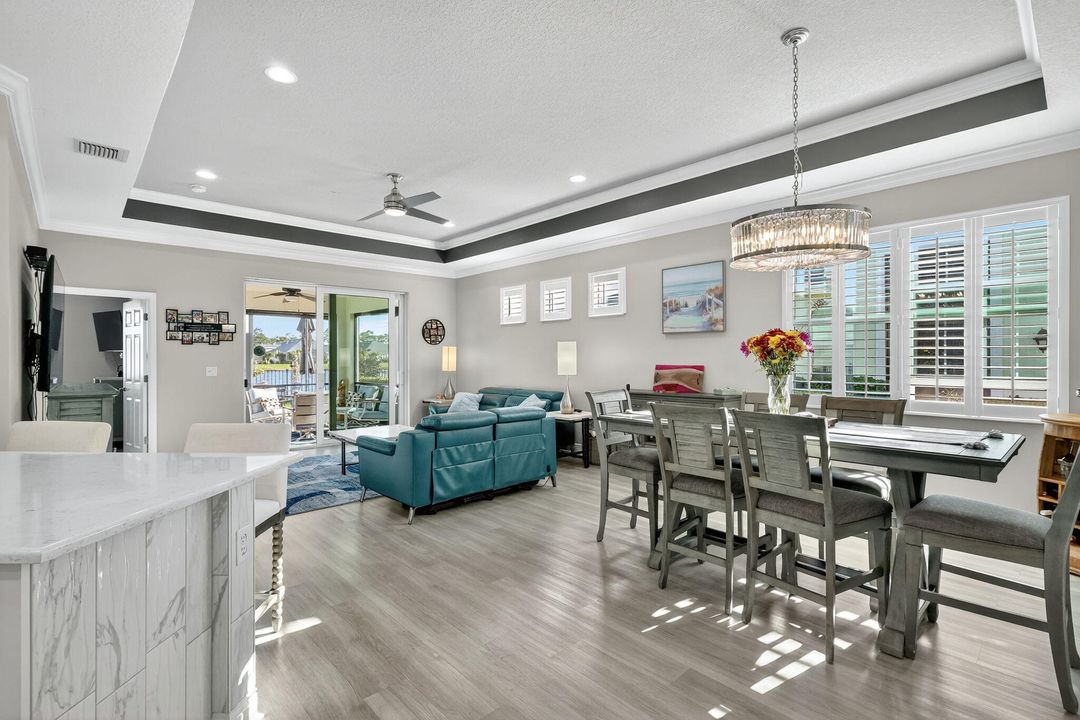 For Sale: $389,900 (3 beds, 2 baths, 1862 Square Feet)