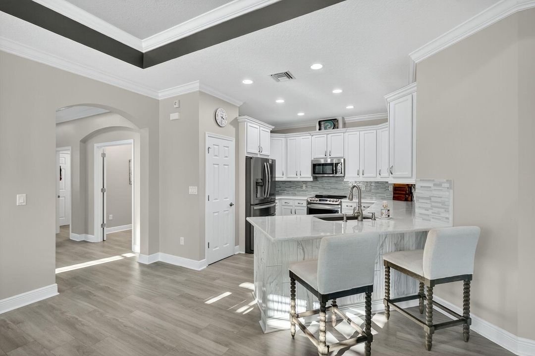 For Sale: $389,900 (3 beds, 2 baths, 1862 Square Feet)