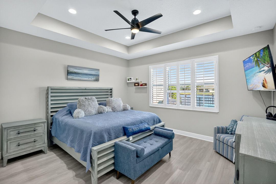 For Sale: $389,900 (3 beds, 2 baths, 1862 Square Feet)