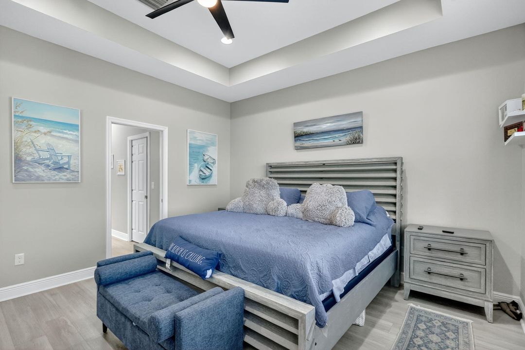 For Sale: $389,900 (3 beds, 2 baths, 1862 Square Feet)