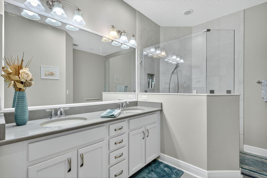 For Sale: $389,900 (3 beds, 2 baths, 1862 Square Feet)