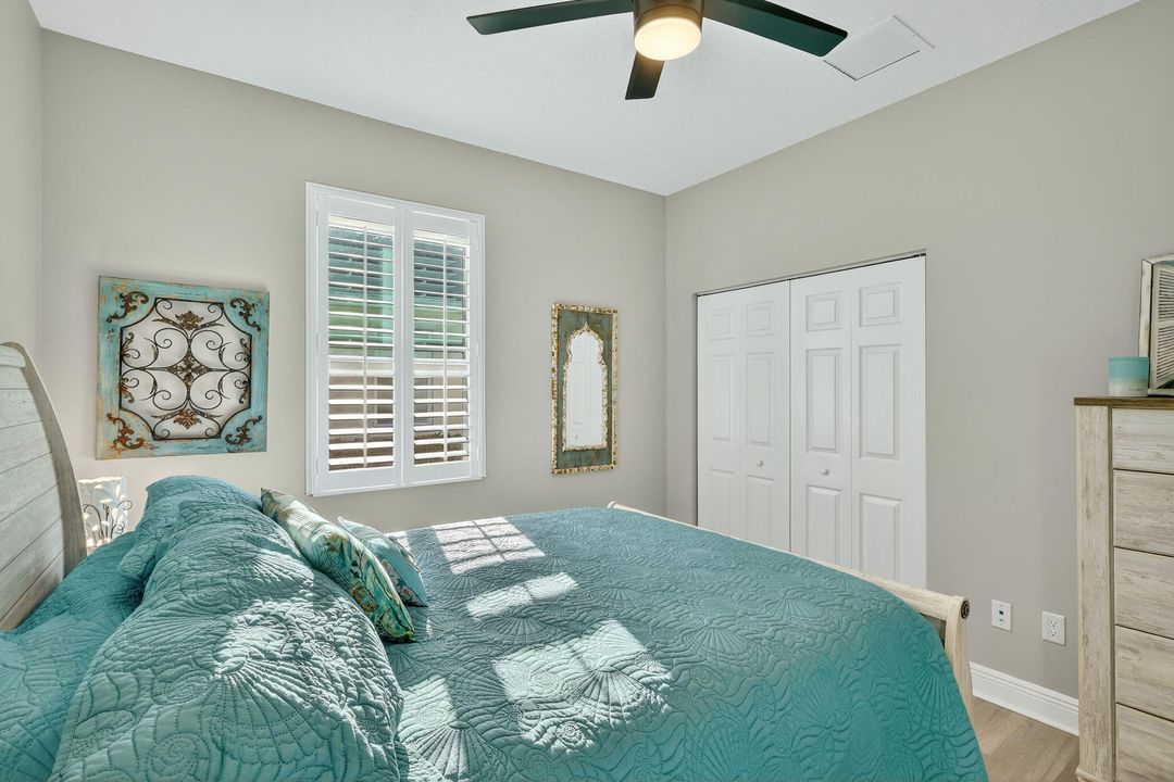 For Sale: $389,900 (3 beds, 2 baths, 1862 Square Feet)