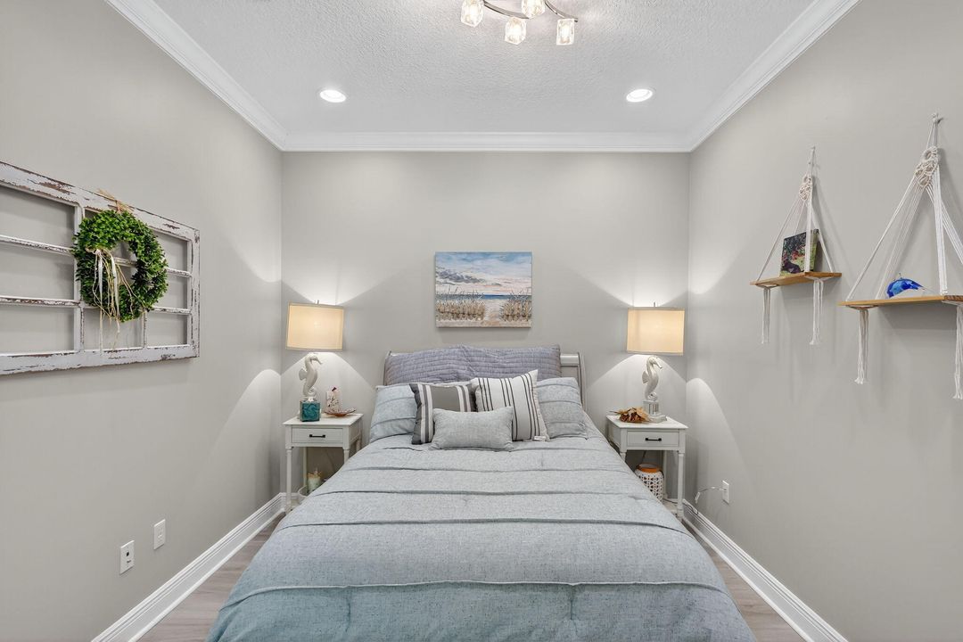 For Sale: $389,900 (3 beds, 2 baths, 1862 Square Feet)