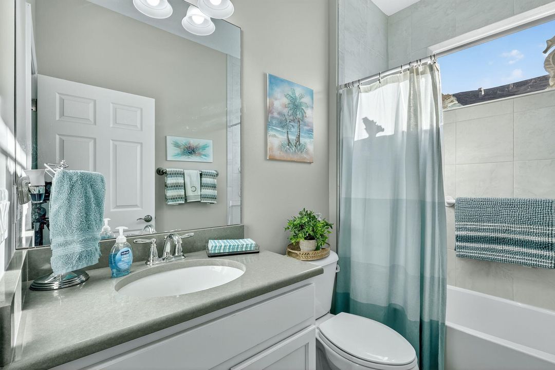 For Sale: $389,900 (3 beds, 2 baths, 1862 Square Feet)