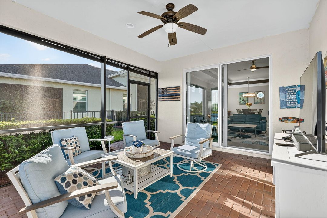 For Sale: $389,900 (3 beds, 2 baths, 1862 Square Feet)