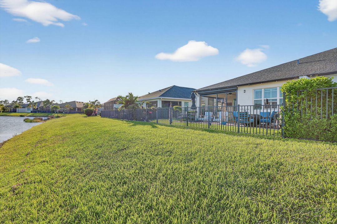 For Sale: $389,900 (3 beds, 2 baths, 1862 Square Feet)