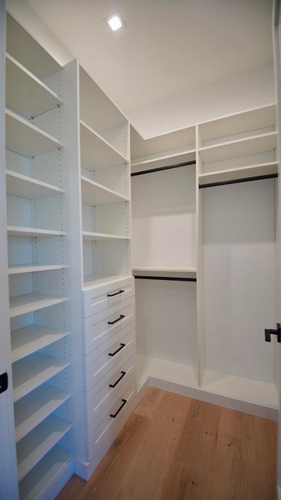 For Sale: $7,500,000 (5 beds, 6 baths, 5020 Square Feet)