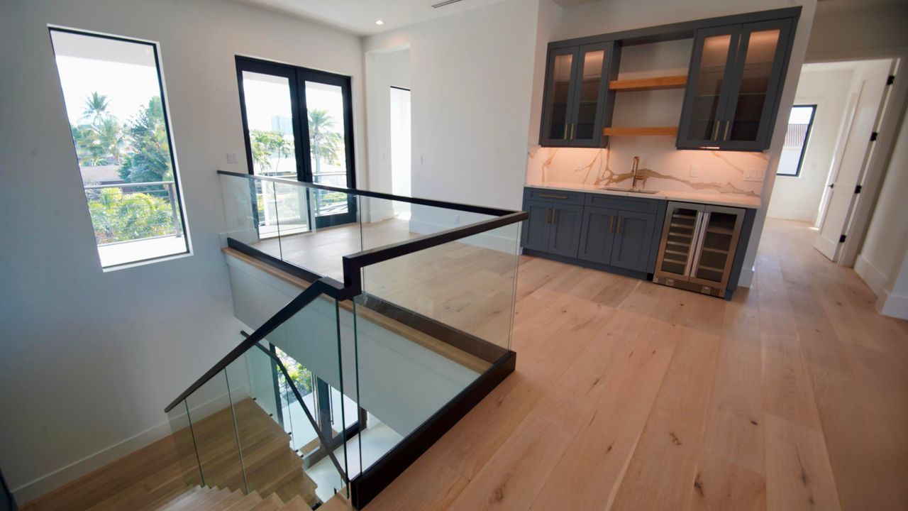 For Sale: $7,500,000 (5 beds, 6 baths, 5020 Square Feet)