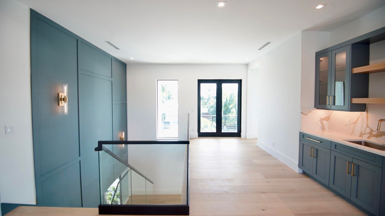 For Sale: $7,500,000 (5 beds, 6 baths, 5020 Square Feet)