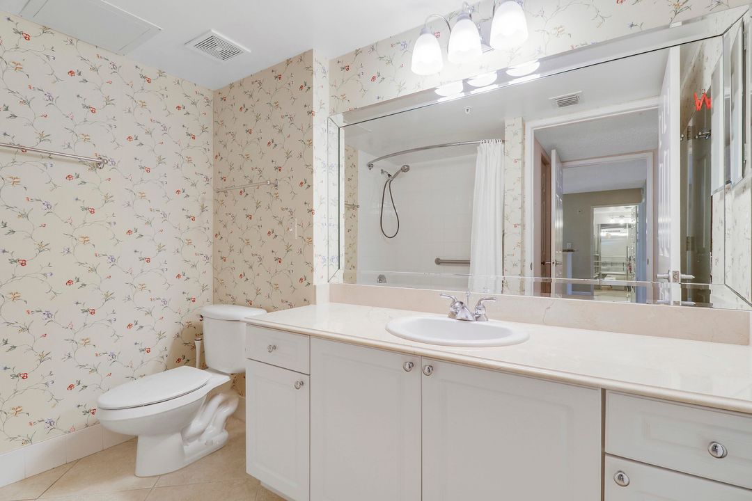 待售: $365,000 (2 贝兹, 2 浴室, 991 平方英尺)