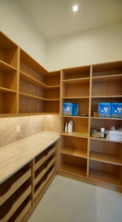 For Sale: $7,500,000 (5 beds, 6 baths, 5020 Square Feet)