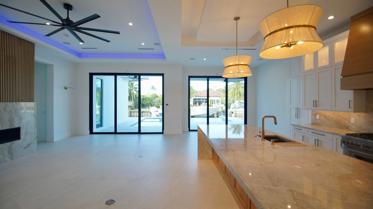 For Sale: $7,500,000 (5 beds, 6 baths, 5020 Square Feet)