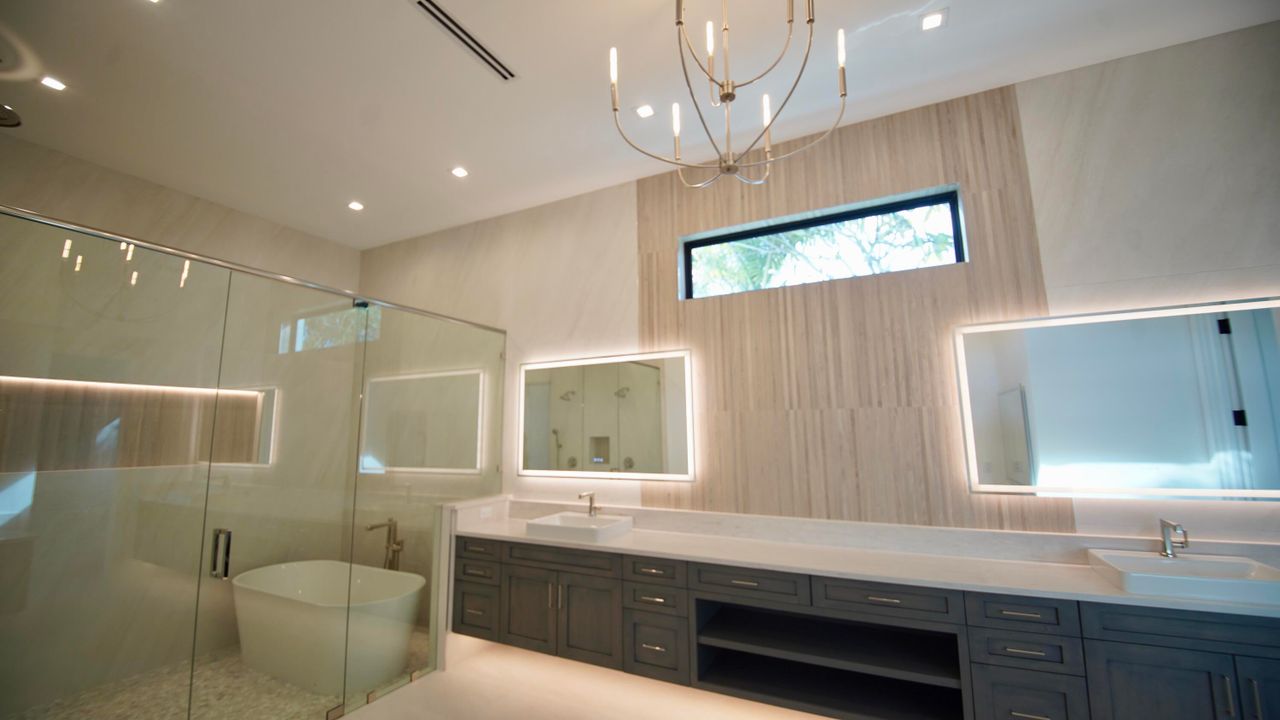 For Sale: $7,500,000 (5 beds, 6 baths, 5020 Square Feet)