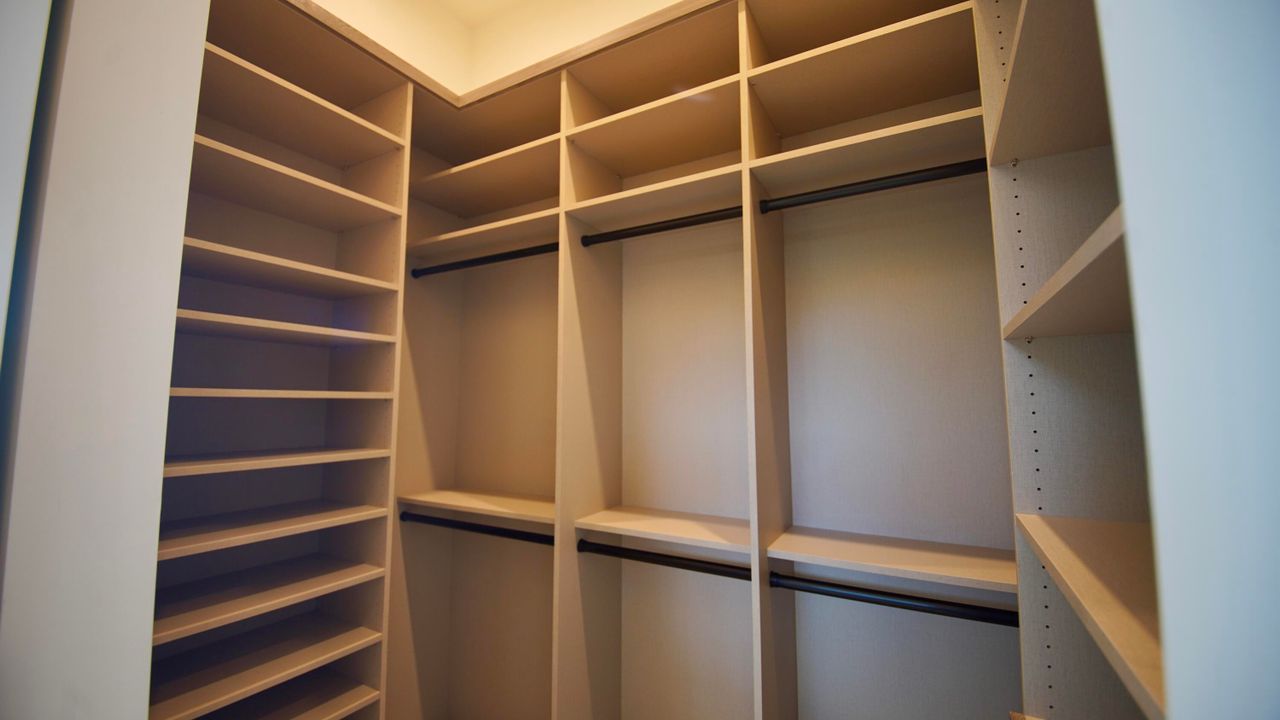 For Sale: $7,500,000 (5 beds, 6 baths, 5020 Square Feet)