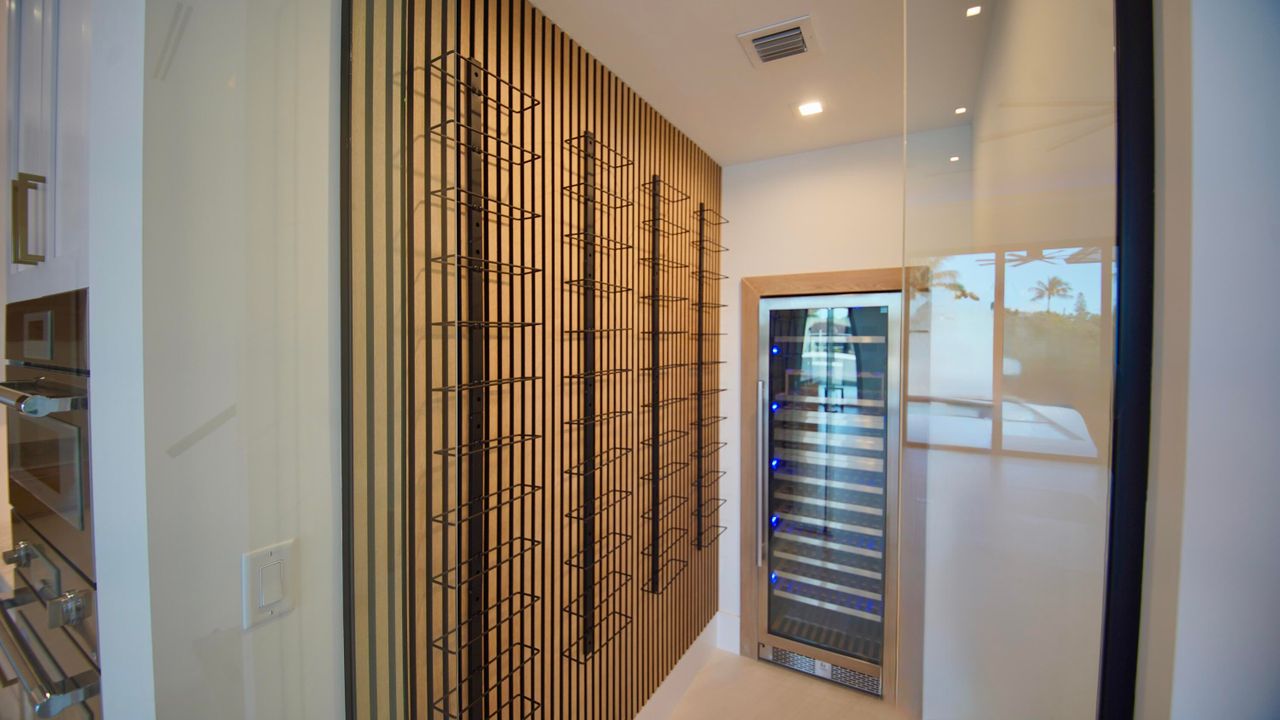 For Sale: $7,500,000 (5 beds, 6 baths, 5020 Square Feet)