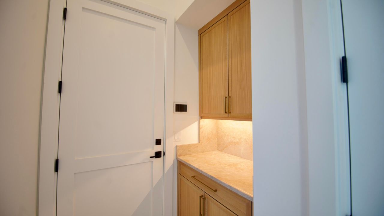 For Sale: $7,500,000 (5 beds, 6 baths, 5020 Square Feet)