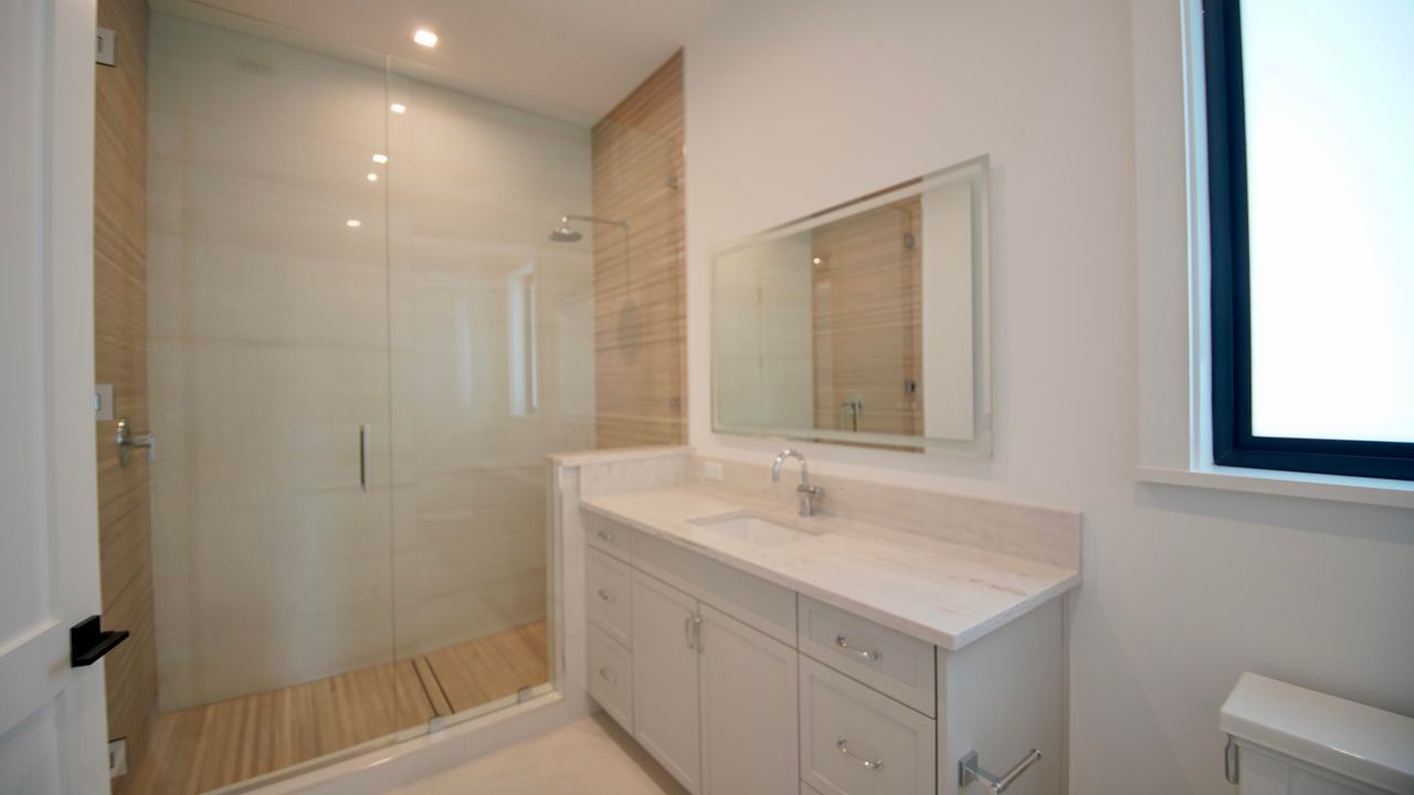 For Sale: $7,500,000 (5 beds, 6 baths, 5020 Square Feet)