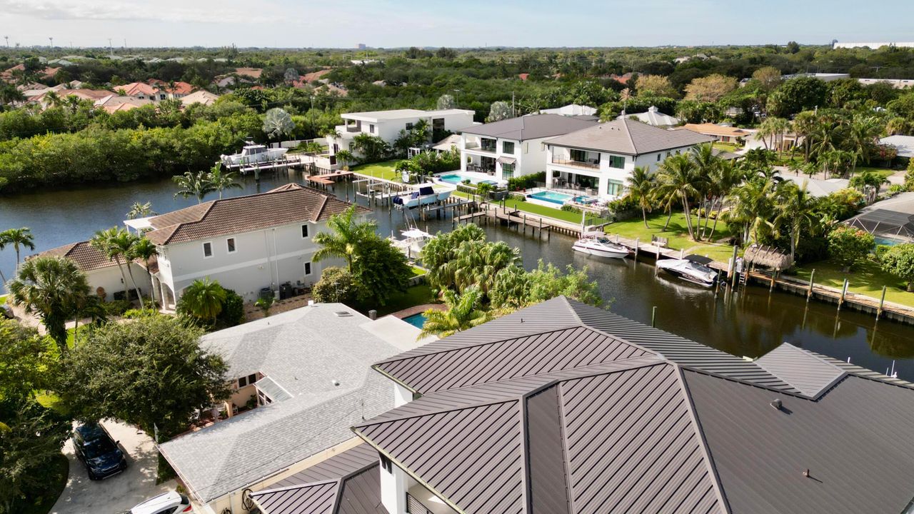 For Sale: $7,500,000 (5 beds, 6 baths, 5020 Square Feet)