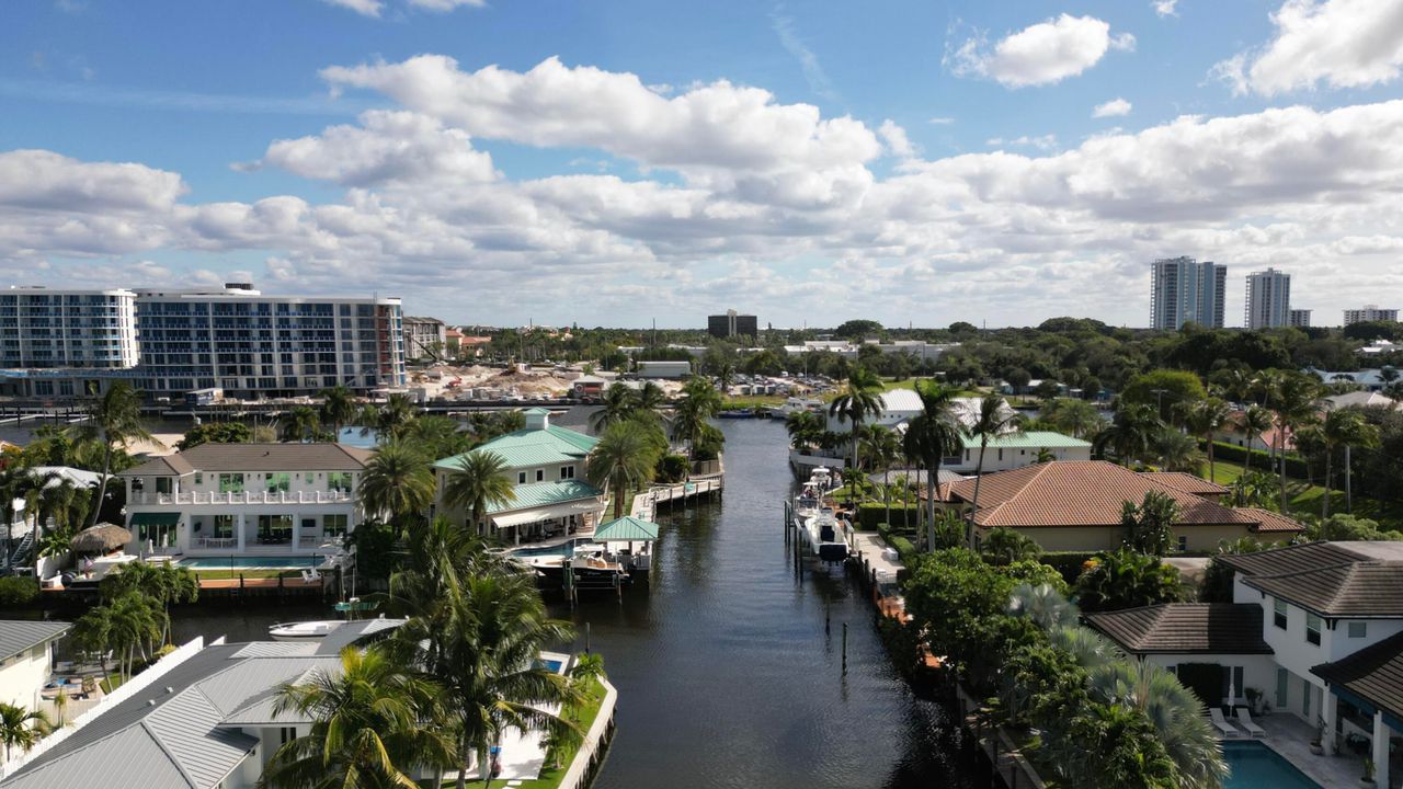 For Sale: $7,500,000 (5 beds, 6 baths, 5020 Square Feet)