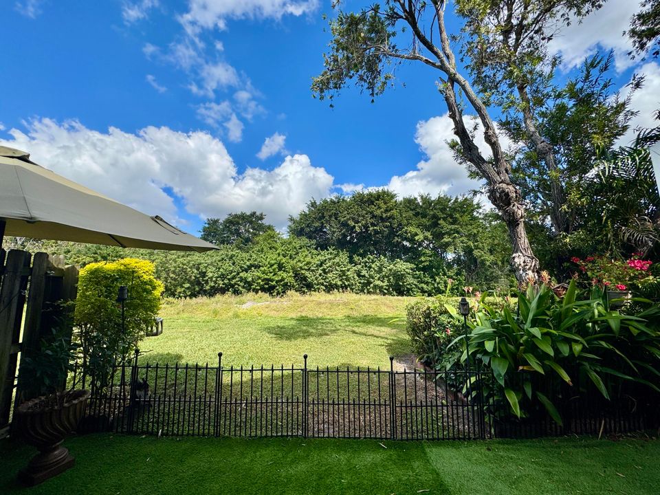 For Sale: $469,000 (3 beds, 2 baths, 1608 Square Feet)