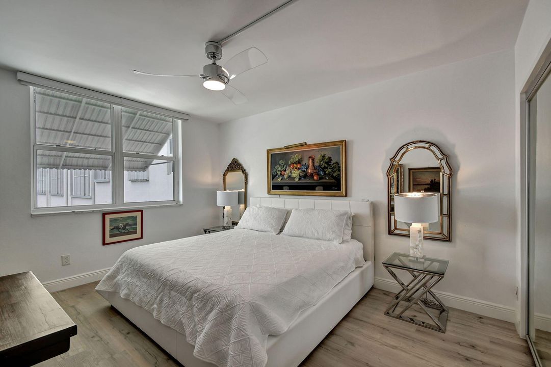 For Rent: $5,000 (1 beds, 1 baths, 724 Square Feet)