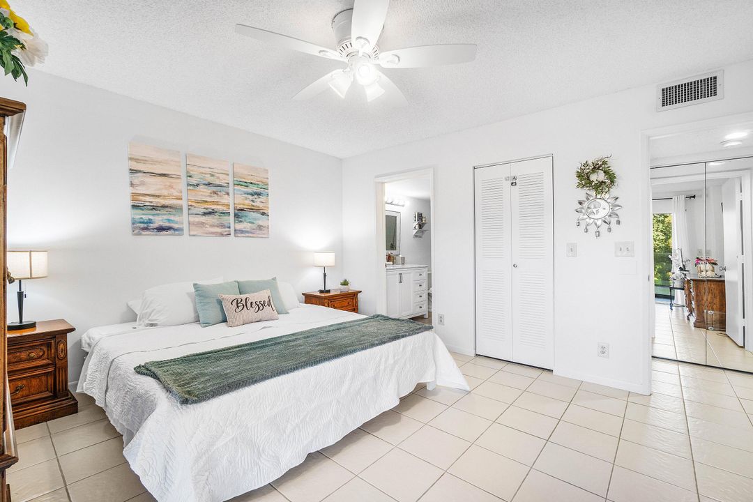 For Rent: $4,000 (2 beds, 2 baths, 1080 Square Feet)