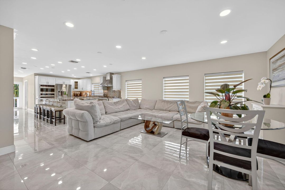 For Sale: $1,900,000 (4 beds, 2 baths, 1994 Square Feet)