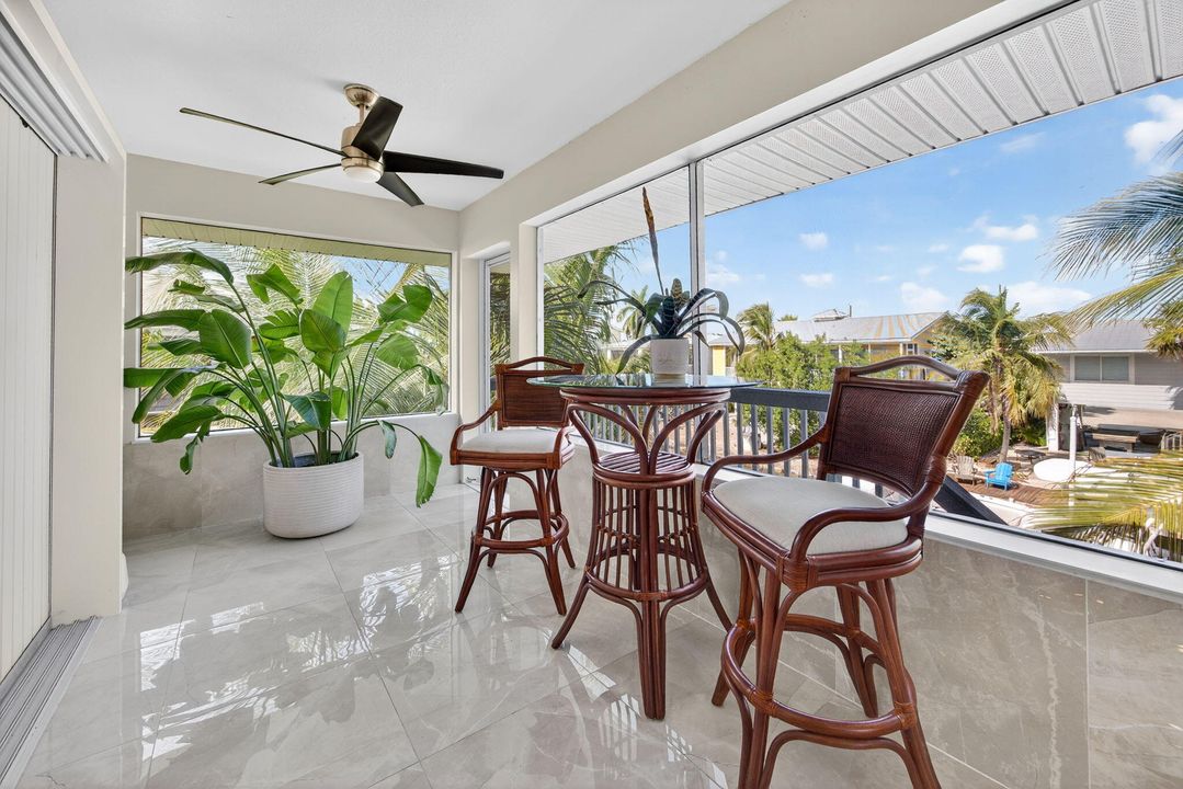 For Sale: $1,900,000 (4 beds, 2 baths, 1994 Square Feet)