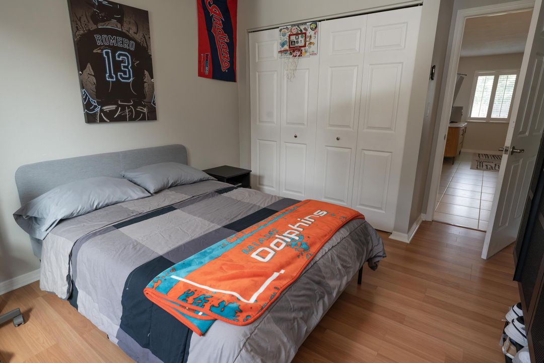 For Sale: $589,000 (3 beds, 2 baths, 1282 Square Feet)