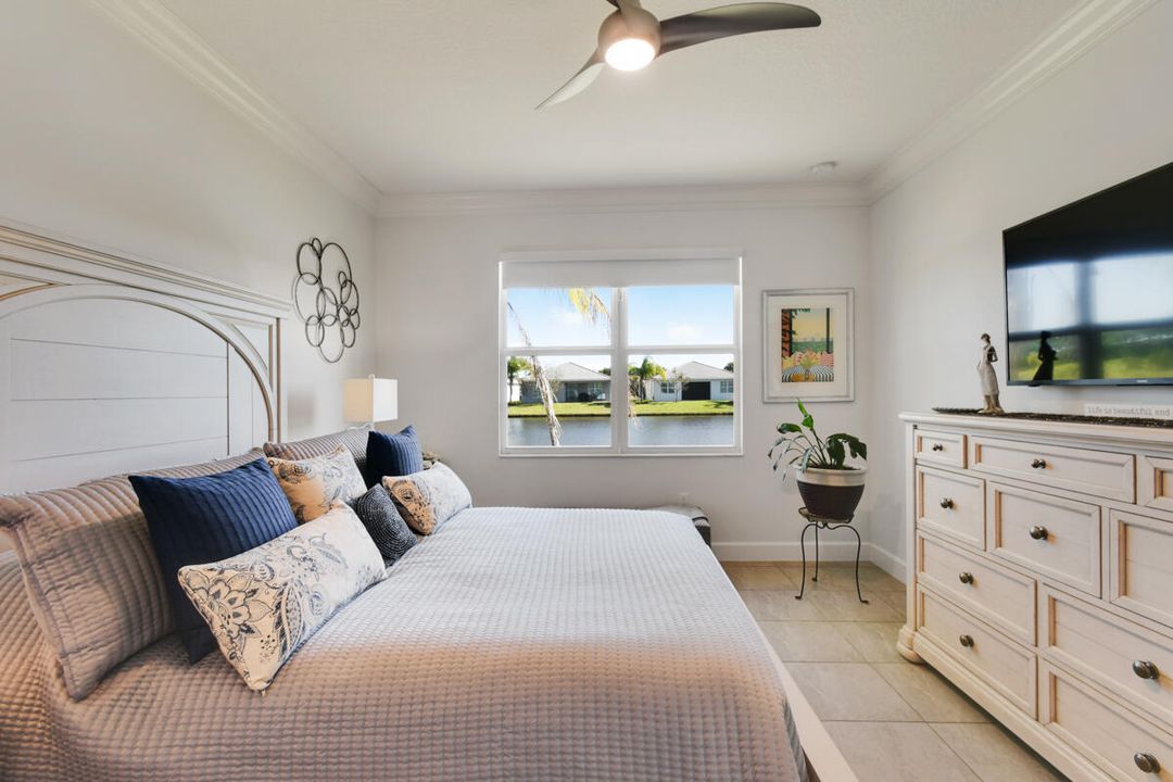 合同活跃: $439,900 (2 贝兹, 2 浴室, 1508 平方英尺)