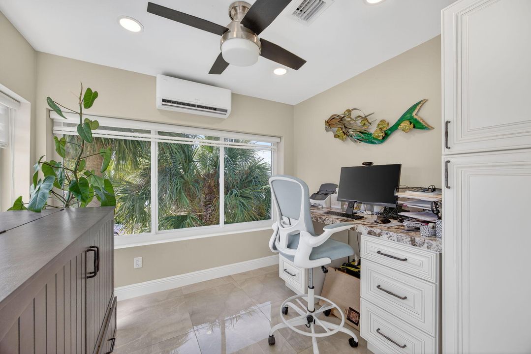 For Sale: $1,900,000 (4 beds, 2 baths, 1994 Square Feet)