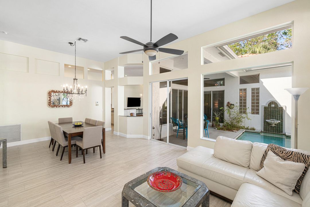 Под контрактом: $499,999 (3 спален, 3 ванн, 1835 Квадратных фут)