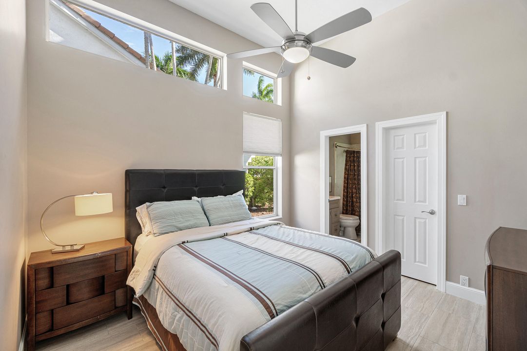 Под контрактом: $499,999 (3 спален, 3 ванн, 1835 Квадратных фут)