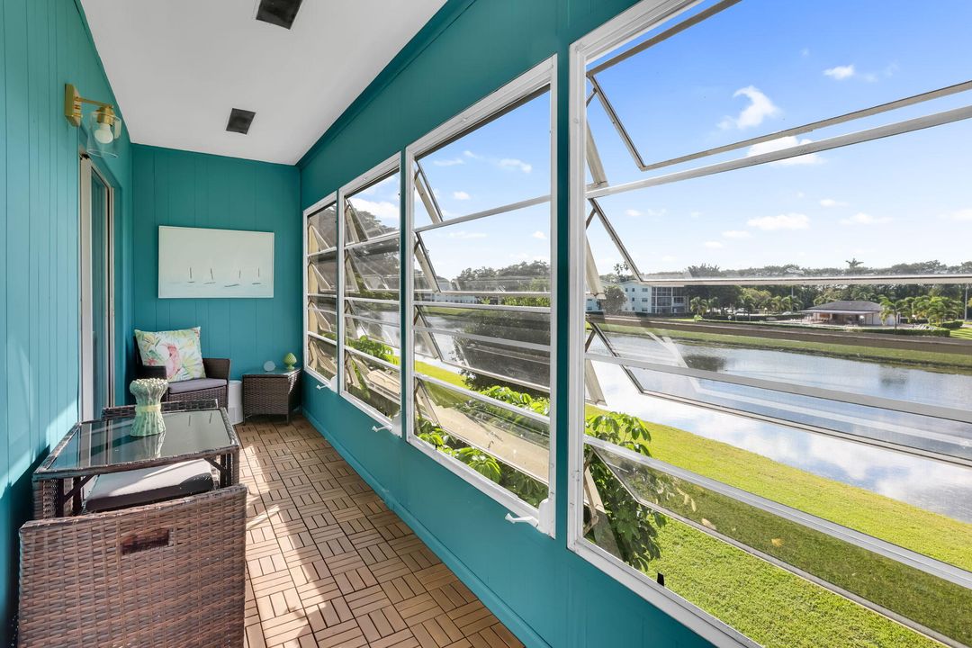 На продажу: $130,000 (2 спален, 1 ванн, 840 Квадратных фут)